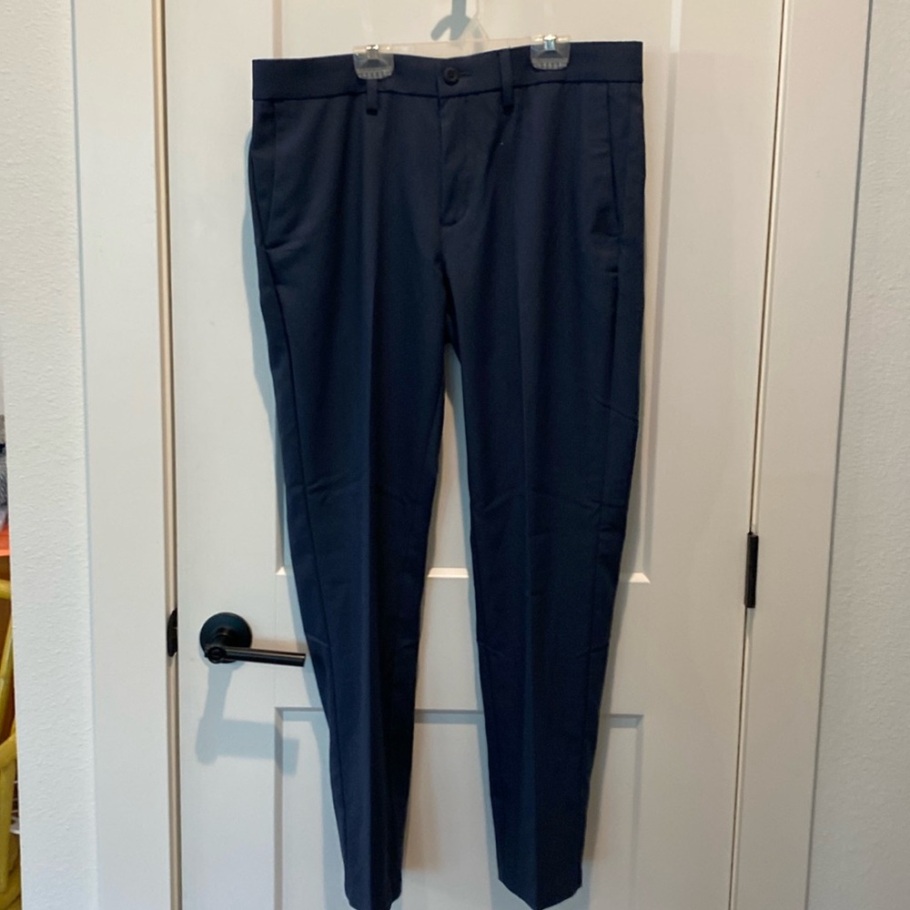 Men’s‎ Haggar Slim Fit Navy Dress Pants.  Cool Performance Flex.